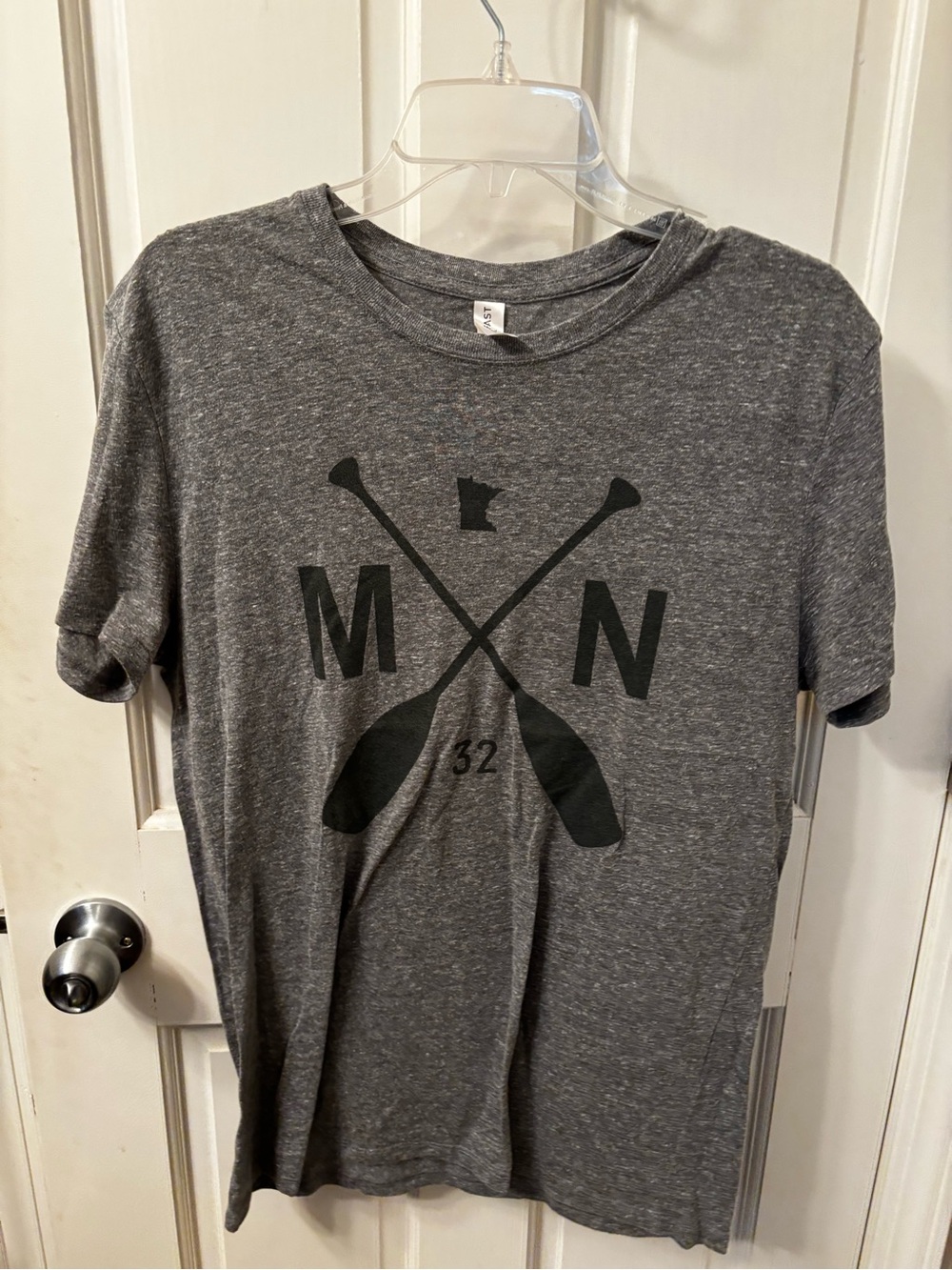 Reebok Gray Short-Sleeve Tee with Crossed Oars Graphic
